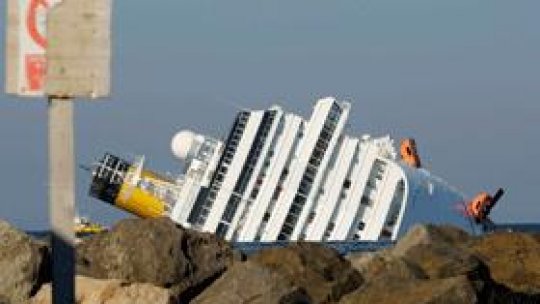 Comandantul navei Costa Concordia, reţinut de poliţie