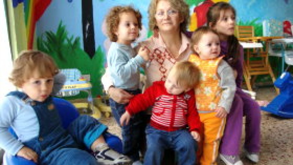 Grădiniţă la biserică