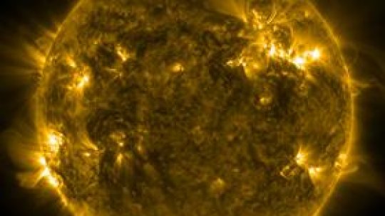 O puternică erupţie solară loveşte Pământul