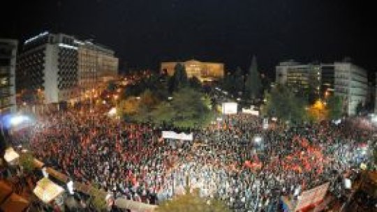 Grecia, între "Scila" şi "Caribda"