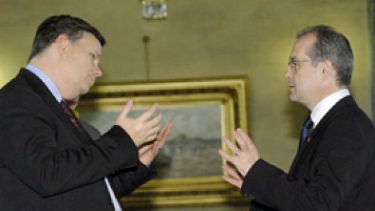 Majorări la pensii şi salarii, "doar cu creştere economică"