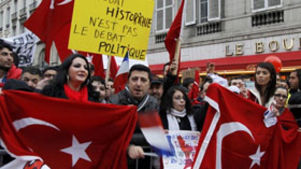 Legea franceză a "genocidului armean" nemulţumeşte Turcia