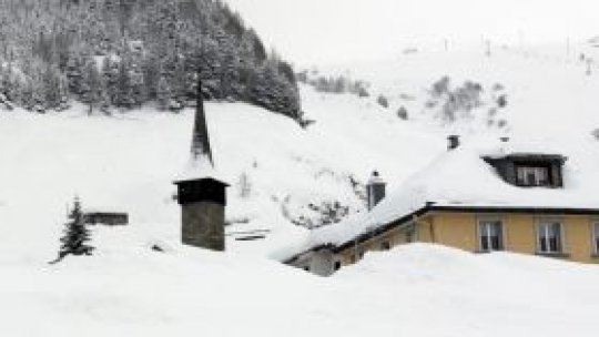 Ninsorile abundente creează probleme în Austria