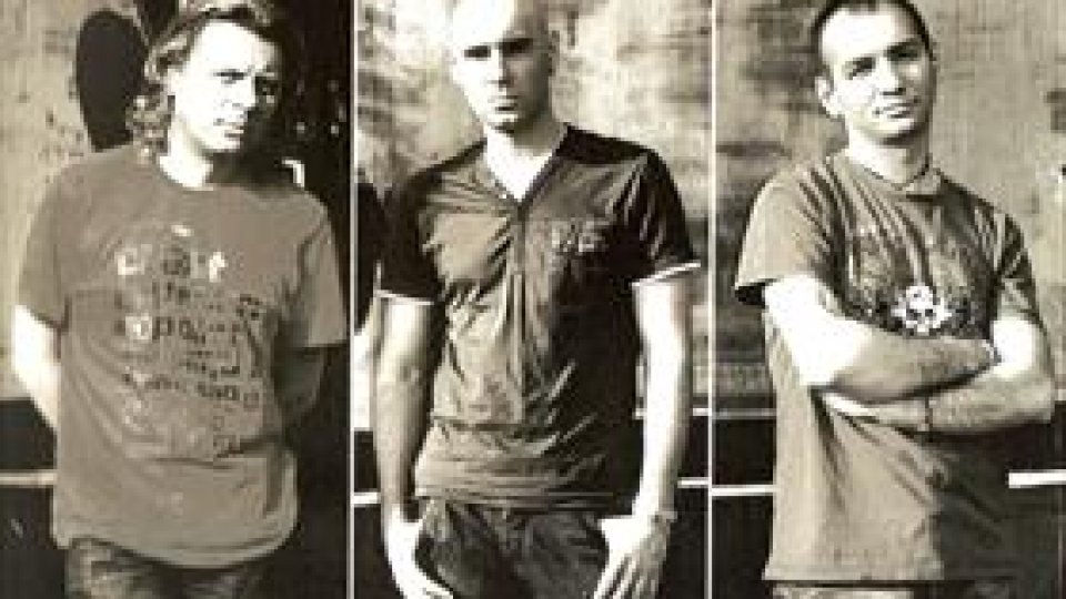 Ascultă noaptea - ediția 3 (1 octombrie 2012)