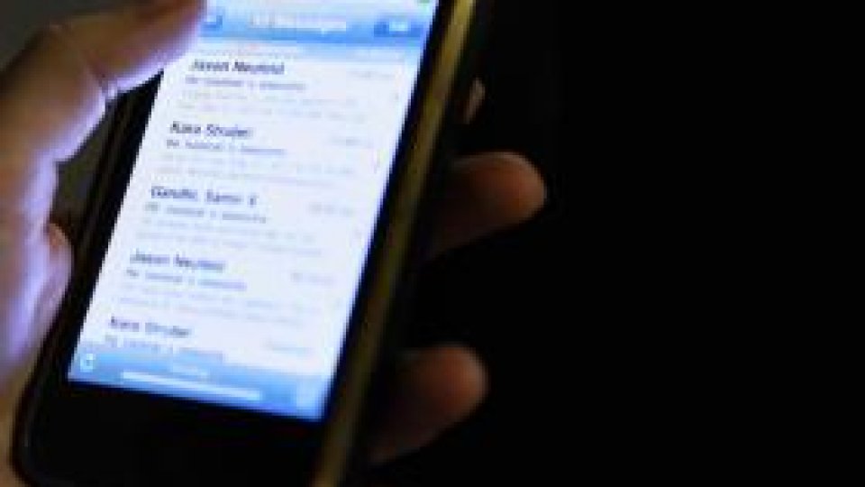 Factură la telefon, cât şase mii de PIB-uri ale Franţei