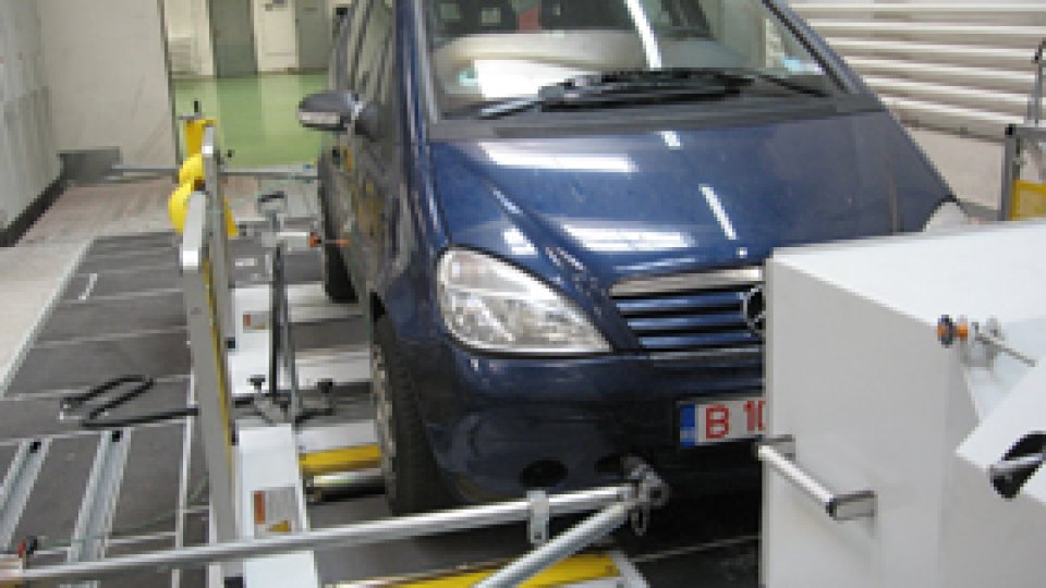 Cele mai noi teste de noxe şi frânare, în centrul RAR Voluntari