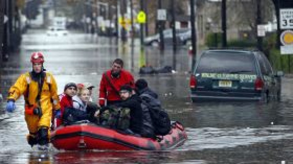Uraganul Sandy face ravagii în New York