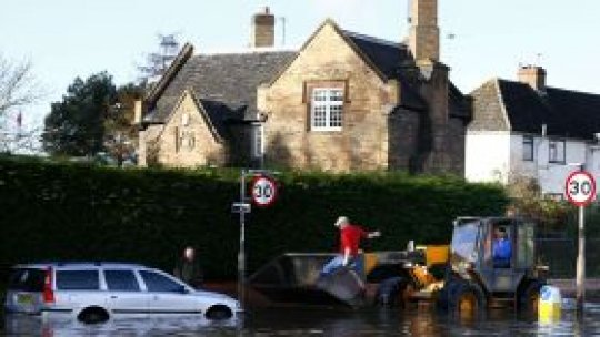 Sud-vestul Angliei şi Ţara Galilor, grav afectate de inundaţii