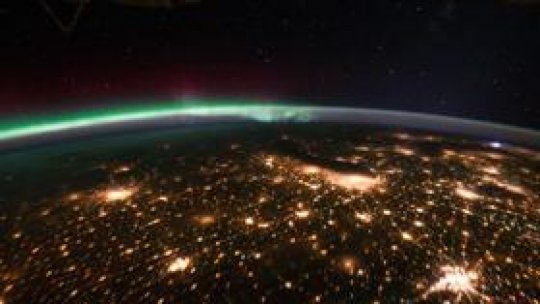 Un asteroid de mari dimensiuni a trecut pe lângă Pământ