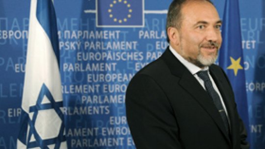 Ministrul israelian de externe şi-a anunţat demisia