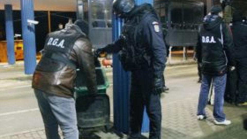 Poliţişti români, în patrulare pe străzile din Paris 