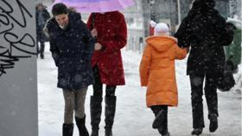 200 de localităţi sunt izolate din cauza zăpezii