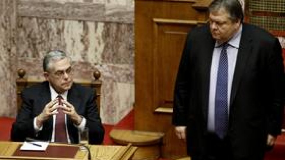 Parlamentul Greciei a adoptat programul de austeritate