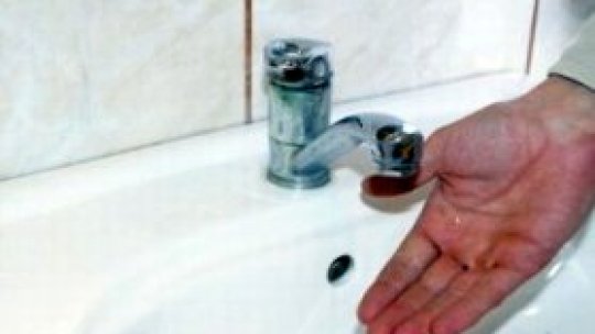 Sunt cu un secol în urmă