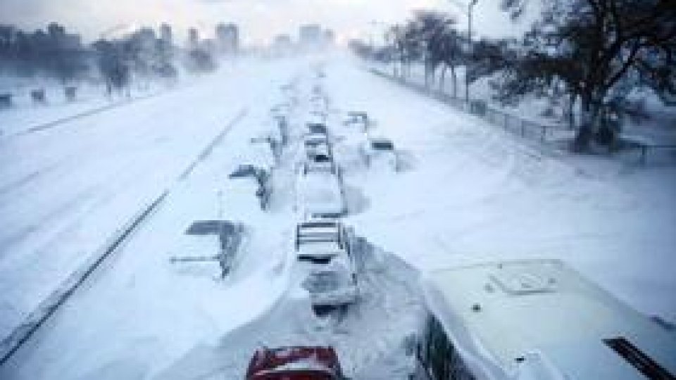 Troiene, nămeți, viscol, omăt...