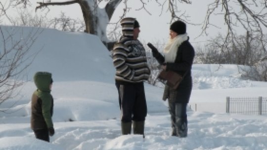 Încă aşteaptă să fie deszăpeziţi