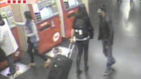 Hoţi români, prinşi la metroul din Barcelona