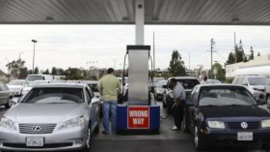 Statele Unite "pot face faţă" creşterii preţului benzinei
