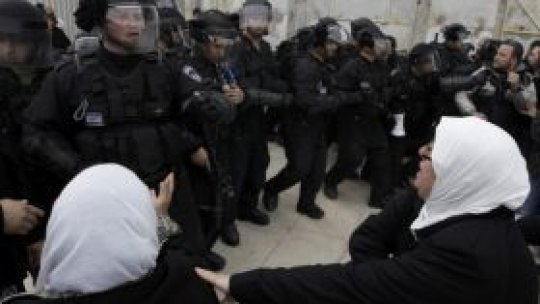 Ciocniri violente între palestinieni şi forţele de ordine
