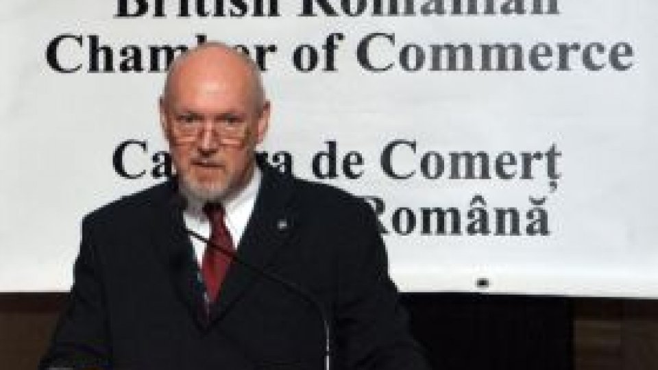 Investitorii străini, "descurajaţi de corupţia din România"