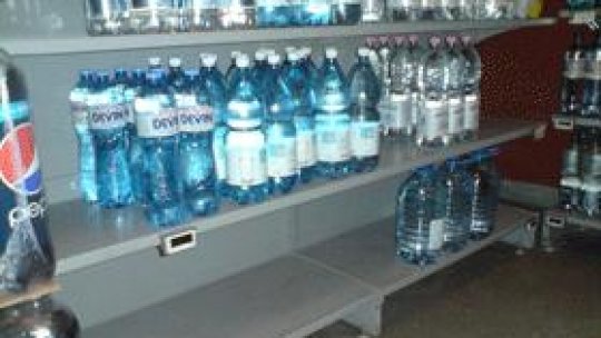 Magazine golite de teama căderilor masive de zăpadă