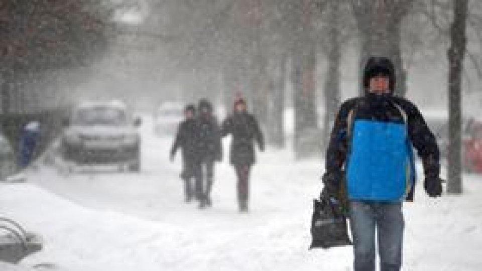 Cursuri suspendate din cauza condiţilor meteo