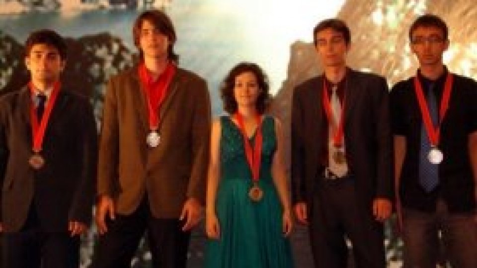 Români la Olimpiada Internaţională de Matematică