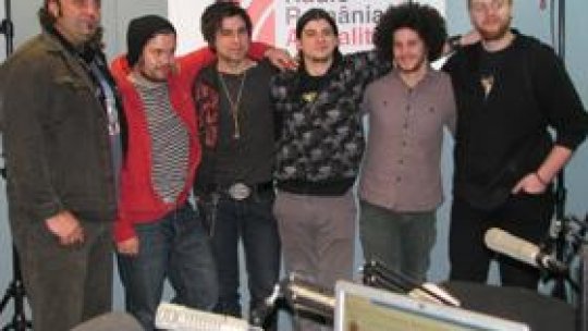 Invitată: formația Bosquito