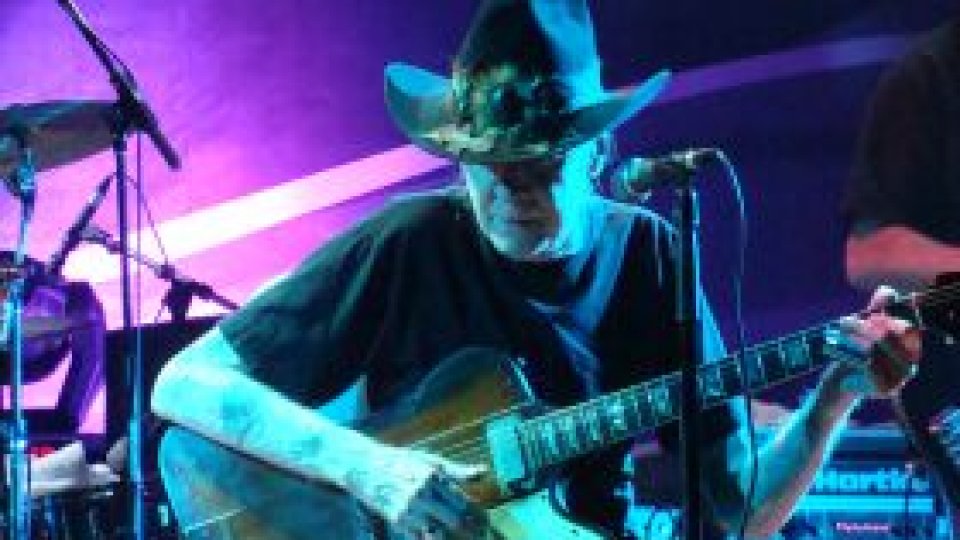 JOHNNY WINTER - forţa unui mit