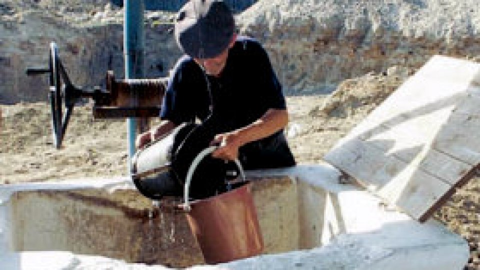 Apă potabilă neconformă în fântâni din Olt