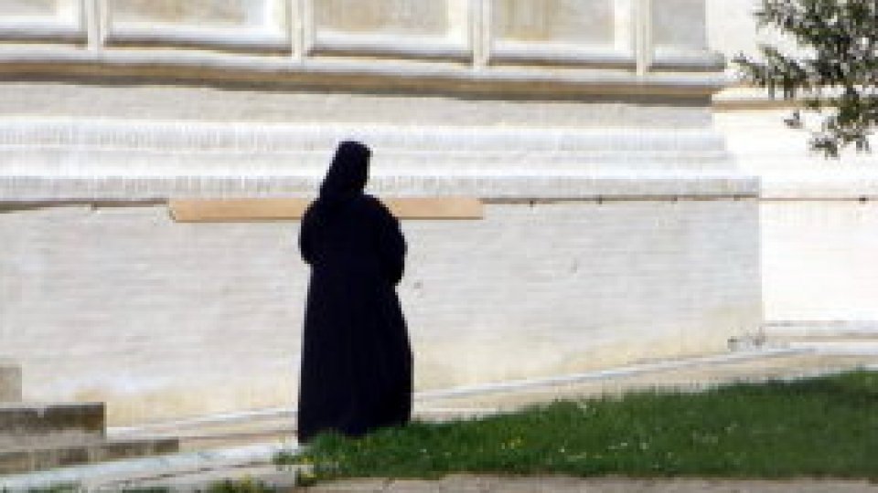 Pregătiri pentru Paști la Mănăstirea Hurezi