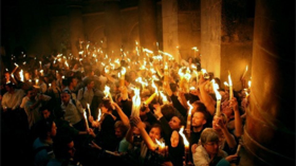 Lumina Sfântă pe Mormântul Domnului
