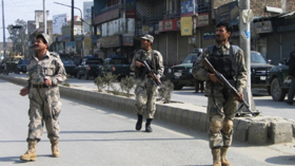 Un taliban s-a predat pentru recompensa pusă pe capul său