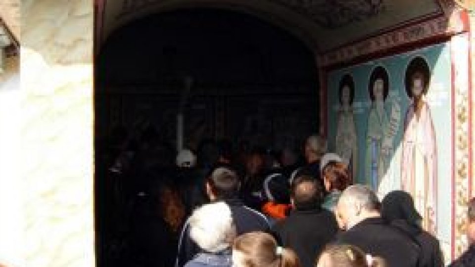 Izvorul Tămăduirii, la ortodocşi şi greco-catolici