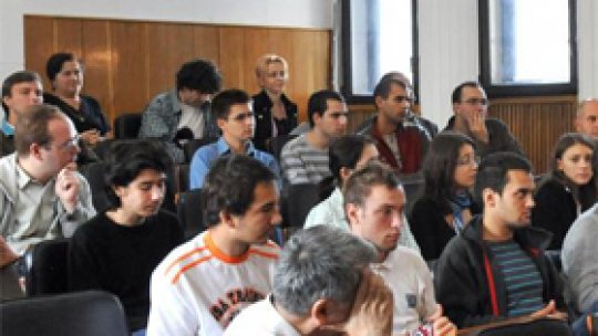 Voturile studenţilor, "vânate" de candidaţii la Casa Albă