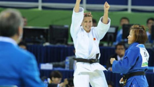Două românce, campioane europene la judo