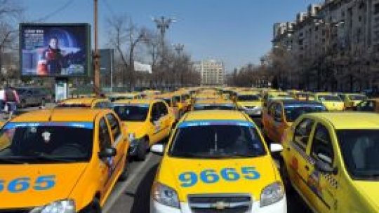Taximetriştii protestează împotriva pirateriei