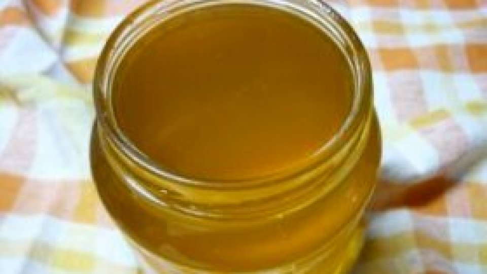 Vâlcenii şi-ar putea omologa mierea de salcâm 