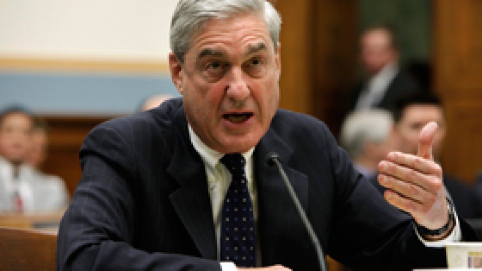 FBI, îngrijorat de scurgerile de informaţii interne