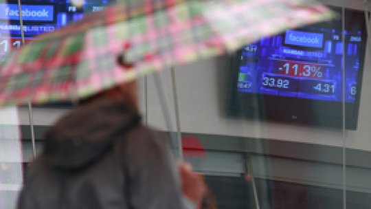 Investitorii "dau dislike" la Facebook