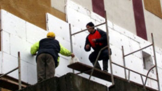 Reabilitare termică a locuinţelor pentru slătineni