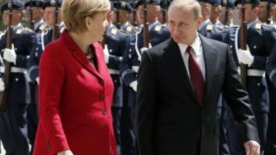 Vladimir Putin, primit cu onoruri militare în Germania