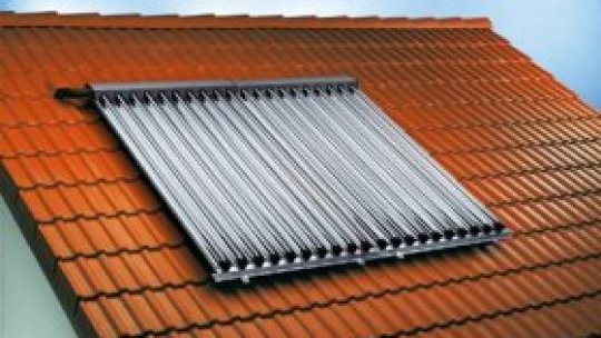 Panouri solare pe casele vâlcenilor