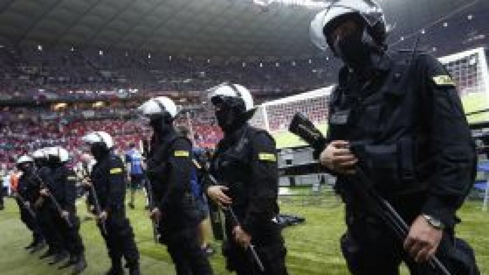 Mesaje rasiste şi violenţe la Euro 2012