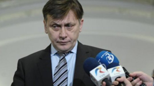 Traian Băsescu, ameninţat cu suspendarea de Crin Antonescu