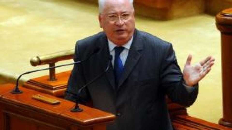 Puiu Haşotti, învestit în funcţia de ministru al culturii