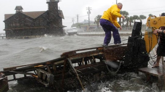 Stare de urgenţă în Florida din cauza furtunii Debby
