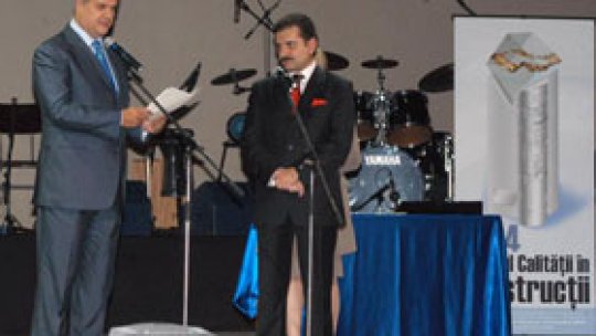 Punerea în aplicare a mandatului lui Năstase "poate continua"