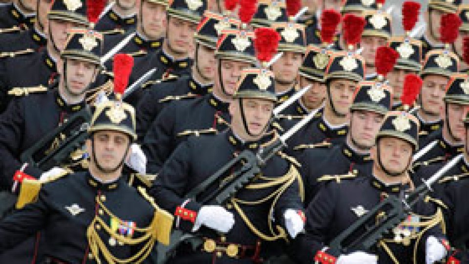 Paradă militară de ziua naţională a Franţei