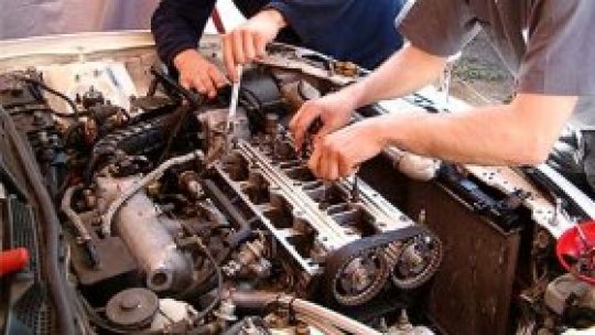 Cele mai rapide maşini din lume sunt fabricate manual